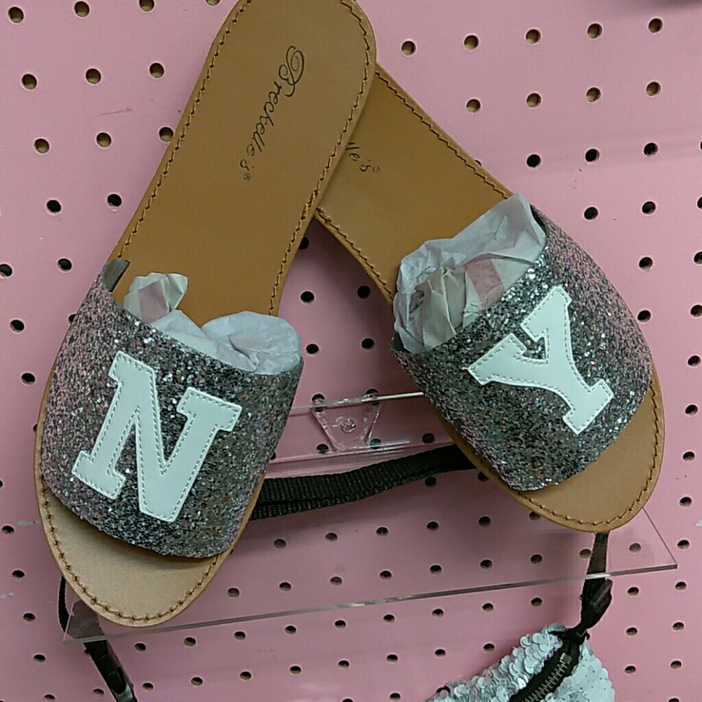 Sandal